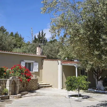 Liostasi Maison Provencale בית נופש