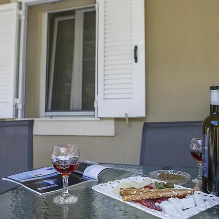 Liostasi Maison Provencale Holiday home